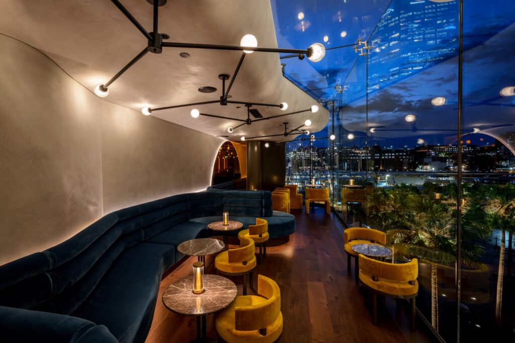 Kuro Bar & Dining